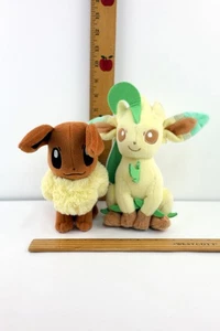 Pokemon Eveelution Plush Lot of 2 Tomy Eevee & Leafeon - Picture 1 of 7