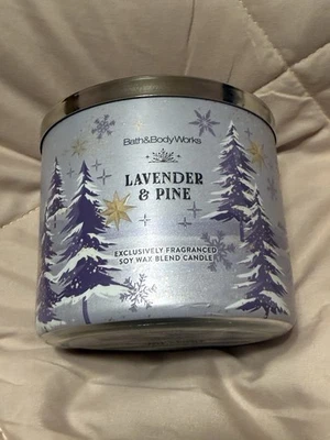NUEVO - LAVANDA Y PINO - VELA 3 Mechas - Baño y Cuerpo Funciona Foto 1 de 4