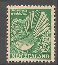 New Zealand SG #556w VF MNH - 1935 1/2d Pied Fantail and Clematis - Inverted Wmk