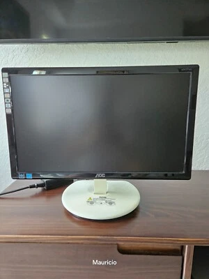 AOC 931SWL LCD Monitor.Mod.e943Fws LED.Ultra slim. Light, Vesa . Modern design. - Image 1 of 4