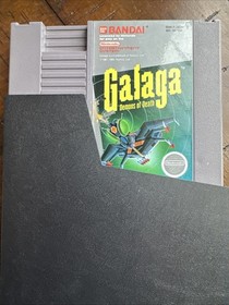 Galaga: Demons of Death (Nintendo NES, 1988) con custodia