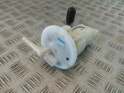 Yamaha MT-09 2017> bomba de combustible #79 Foto 1 de 4