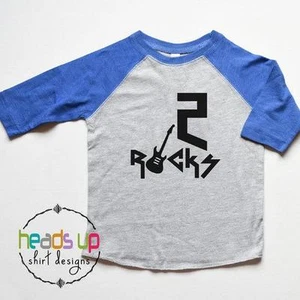 Camisa raglán de cumpleaños 2 rocas niño/niña - Camisa de dos cumpleaños 2 rocas guit - Imagen 1 de 3