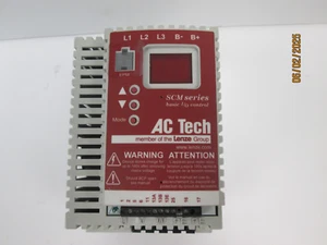 Lenze AC TECH SM230 (Regal G2) - Bild 1 von 2