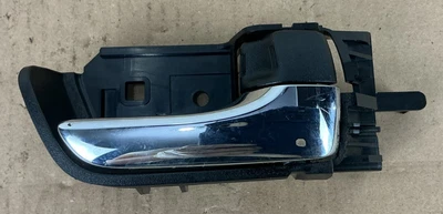 Manija de puerta interior trasera derecha Toyota Prius 2004-2009 69273-47020 OEM Foto 1 de 4