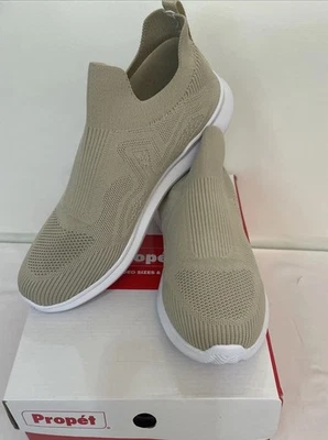 Propet Travelbound 懒人弹力舒适运动鞋女式沙色休闲 9.5 码 — 第 1/4 张图片