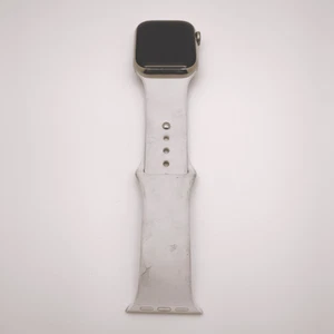 Apple Watch Series 8 41mm A2772 Dobry stan | Etui ze stali nierdzewnej | ODBLOKOWANE - Zdjęcie 1 z 7