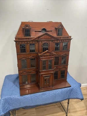 Gabinete de bar para casa de muñecas de caoba georgiana/refinado Foto 1 de 4