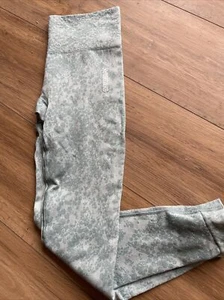 Leggings Gymshark verde chiaro adatti animali senza cuciture taglia small - Foto 1 di 5
