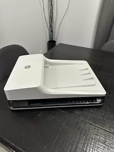 HP ScanJet Pro 2500 F1 Flatbed Scanner - White (FOR PARTS) Missing Tray And Pwr - Picture 1 of 14