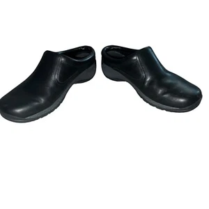 Women's Black Merrell Shoes Size 8 Normcore Minimalist Causal - Picture 1 of 6