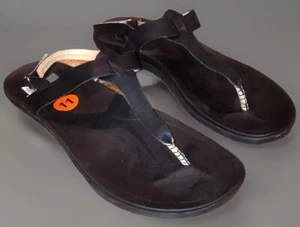 NEW OLUKAI Women's Ekekeu Leather Black T Strap Thong Slingback Sandals 11 - Picture 1 of 6