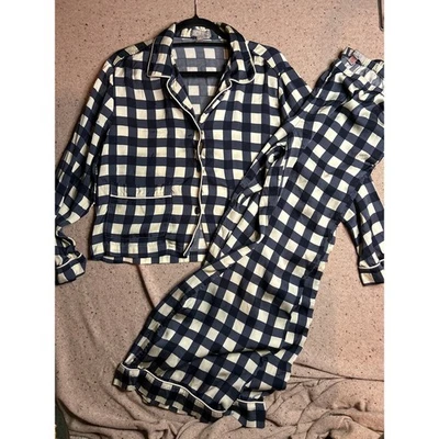 Conjunto de pijama de satén a cuadros azul blanco J.Crew para mujer mediano vacaciones 2024 pijamas Foto 1 de 4