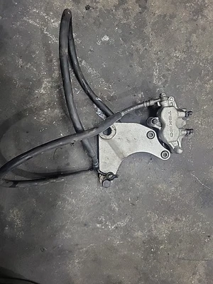 Kawasaki Vulcan Mean Streak VN 1500 02 03 2002 2003 OEM Rear Brake Caliper Mount - Image 1 of 4