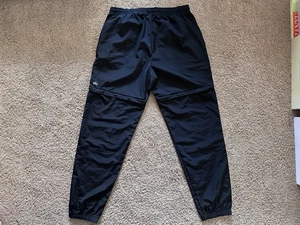 Größe M - Alo Yoga 2 in 1 Convertible 6" Shorts & Trainingshose Jogginghose schwarz neu - Bild 1 von 13