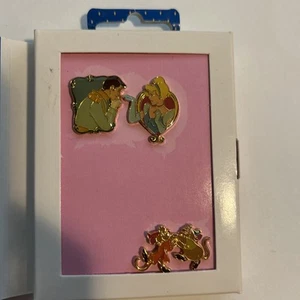 Disney Shopping 3 Pin Set 9088 Cinderella Prince Charming Jaq Gus Mice Storybook - Picture 1 of 3