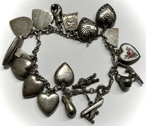 Bracciale Vintage Argento 925 Fine 30 Grammi Charm 18 Charms Sottomarino,Aereo ecc - Foto 1 di 3
