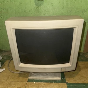 vintage Apple M9102LL/D Performa Plus Display 14in CRT Desktop Monitor Tested - Picture 1 of 9