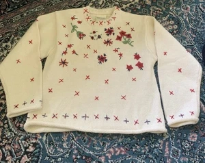 Laura Ashley “Mother & Child” Girls Poinsettia Embroidered Sweater Size 8-9 Vtg - Picture 1 of 7