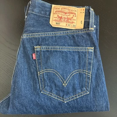 Vintage Levi's 501 Button Fly Jeans Mens 32x38 (Fit 31x34) Straight leg 2009 - Image 1 of 4
