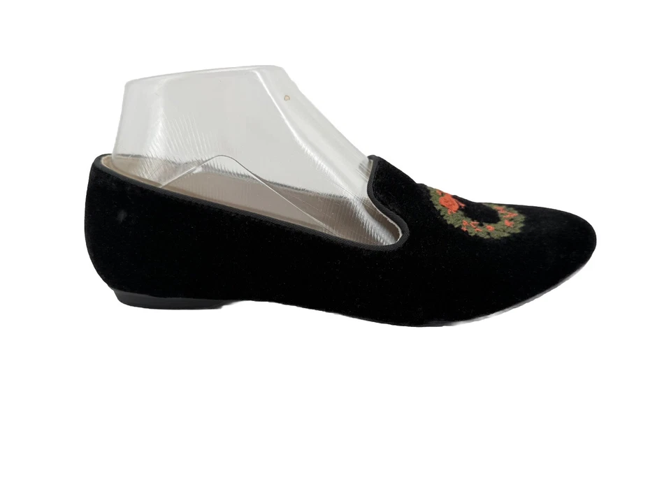 Isaac Mizrahi Mujer Guirnalda de Navidad Fumar Pisos Negro Terciopelo 7 Zapatillas Mocasín Foto 1 de 4