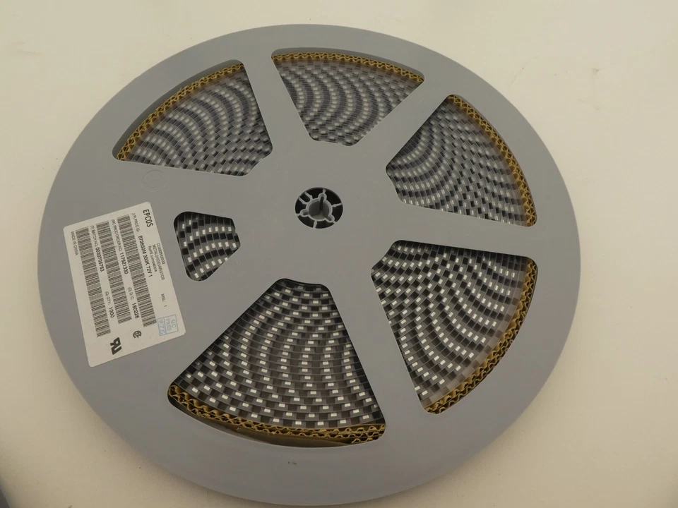EPCOS / TDK / 1000x Varistoren 30VAC / B72650M300K72 (23-12-11-15) - Bild 1 von 2