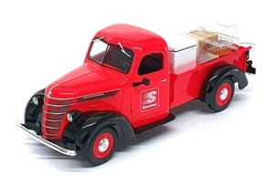 First Gear 1/25 Scale 49-0365 - Vintage International D-2 Pick-Up Truck - Red - Picture 1 of 5