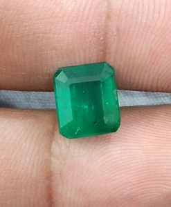 Piedra preciosa suelta esmeralda natural de terciopelo profundo verde de 3,50 quilates con certificación GSI - Imagen 1 de 9