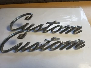 Ford C9AB-62291B62 Bedside "Custom" Script 1969 - 70 F100 - Used - Foto 1 di 3