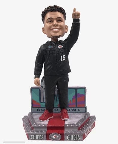 PRESALE Patrick Mahomes KC Chiefs Super Bowl LVII Outfit FOCO Bobblehead #/72 Cover