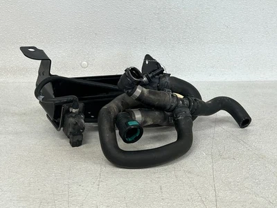 ⭐2014-2020 JAGUAR TIPO F AUXILIAR BOMBA DE AGUA SOPORTE CON TUBO DE MANGUERA FABRICANTE DE EQUIPOS ORIGINALES LOTE2620 Foto 1 de 4