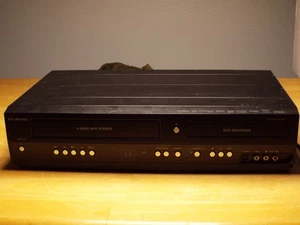 Funai ZV427FX4 A DVD Recorder Player VCR Combo (no Remote) - Picture 1 of 5
