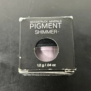 Younique Moodstruck Minerals Pigment Shimmer(Regal)Color Eyeshadow .04 oz - Picture 1 of 2
