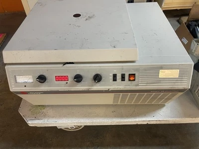 Centrifugadora refrigerada Beckman Coulter Allegra 6R con rotor y cucharones - PARA REPUESTOS Foto 1 de 4