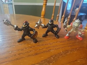 2 - 1994 Fisher Price Imaginext Knight Warrior & 1999 Ghost Skelton Figures - Picture 1 of 4