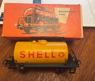 VINTAGE MARKLIN THREE RAIL HO SCALE #4502  TANK WAGON SHELL - Image 1 of 4