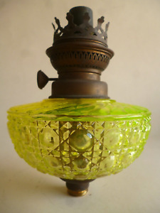Ancienne Lampe A Pétrole Cristal De Baccarat OURALINE  Vaseline old Oil Lamp
