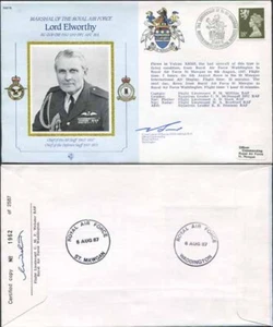 CDM15a RAF COMMANDER Lord Elworthy Gp Capt Bonner and Flt Lt Webster (C) - Picture 1 of 1