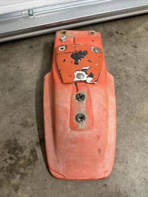 Honda XR200R XR200 R XR250 R 1985 OEM guardabarros trasero guardabarros protector contra salpicaduras buen estado Foto 1 de 4