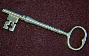 Oversized Jailer's Key / SKELETON KEY ~ Decorative Brushed Nickel ~ 7-¾" Repro - Picture 1 of 3