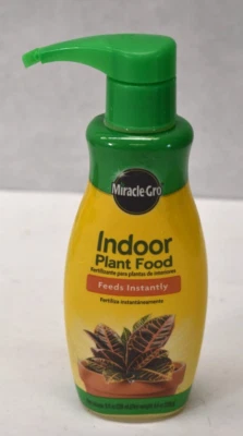 Miracle Gro Succulent Plant Food 8 oz Bottle Instant Feed Fertilizer Liquid - Image 1 of 4