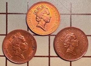 Lot of 3 UK New Pennies 1993, 1994, 1996 Elizabeth portrait #3, copper plated - Picture 1 of 2