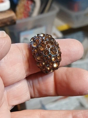 Anillo cúpula de cóctel cristal estrás pavé ámbar fósil talla 8 bronce oro rosa Foto 1 de 4