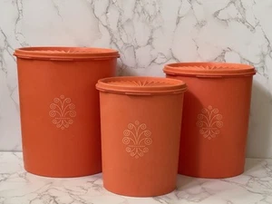 VTG Tupperware Set of 3 Orange Servalier Canistersw/ Lids 805 807 809 - Picture 1 of 23