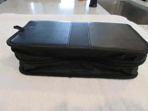 CASE LOGIC 112 DISC CD/DVD HOLDER - BLACK BINDER - ZIPPERED - 03-2250099 - NICE! - Picture 1 of 7