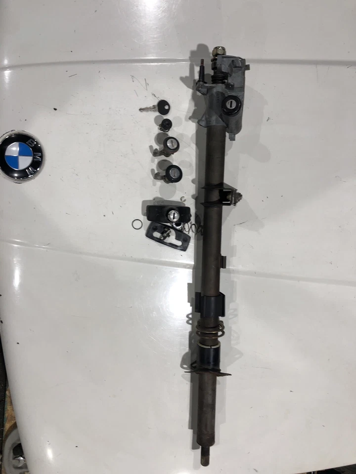 BMW E30 325I 318 Columna de dirección Interruptor de encendido Puertas/JUEGO DE GUANTERA MALETERO 82-89 Foto 1 de 4