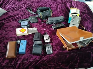 Lot étuis appareils photo vintage accessoires PIÈCES REPARATION Kodak mixte - Photo 1/10