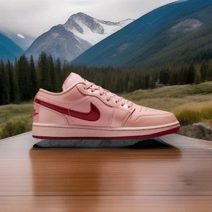 Nike Air Jordan 1 Low Patent Valentinstag (Damen) HF3174-600 NEU Schuhe - Bild 1 von 5