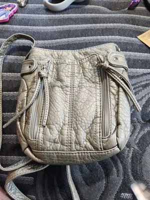 Bolso Bandolera Bueno Azul Cuero Sintético Multi Bolsillos 10”x9” 4 Cremalleras Foto 1 de 4