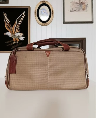 Bolso de viaje Johnston & Murphy de lona y cuero Foto 1 de 4